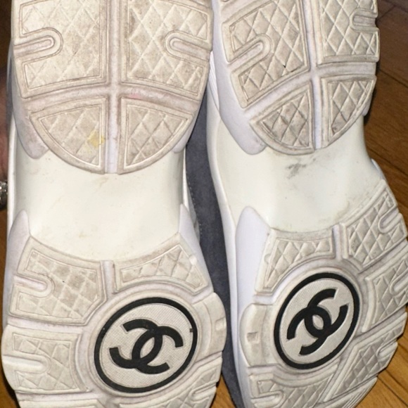 Style #G37136Y5513110 CHANEL Nylon/VE/Light size 38.5 - Picture 3 of 6